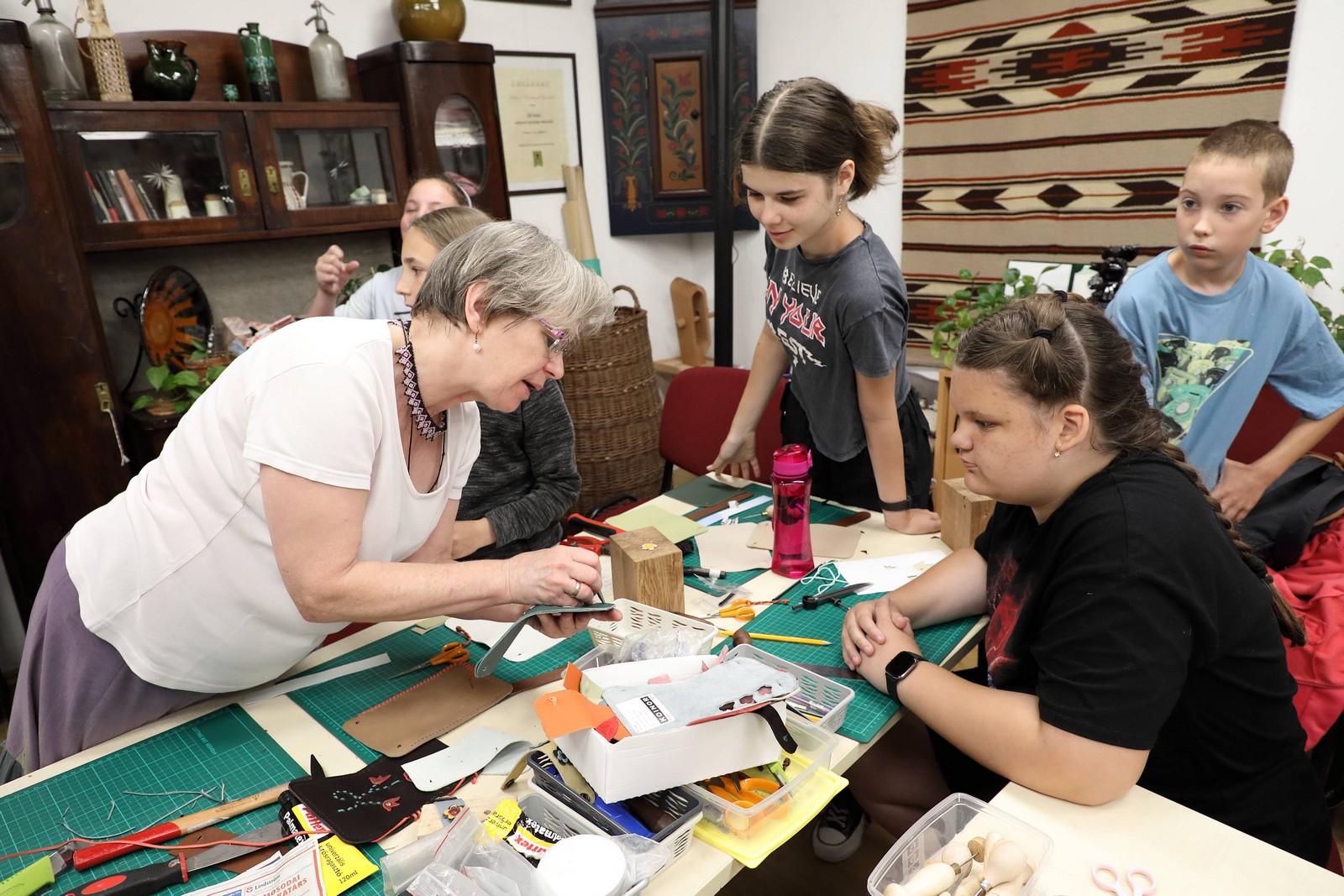 Még van néhány szabad férőhely a fehérvári kézművesek jövő heti Gyermekműhelyében